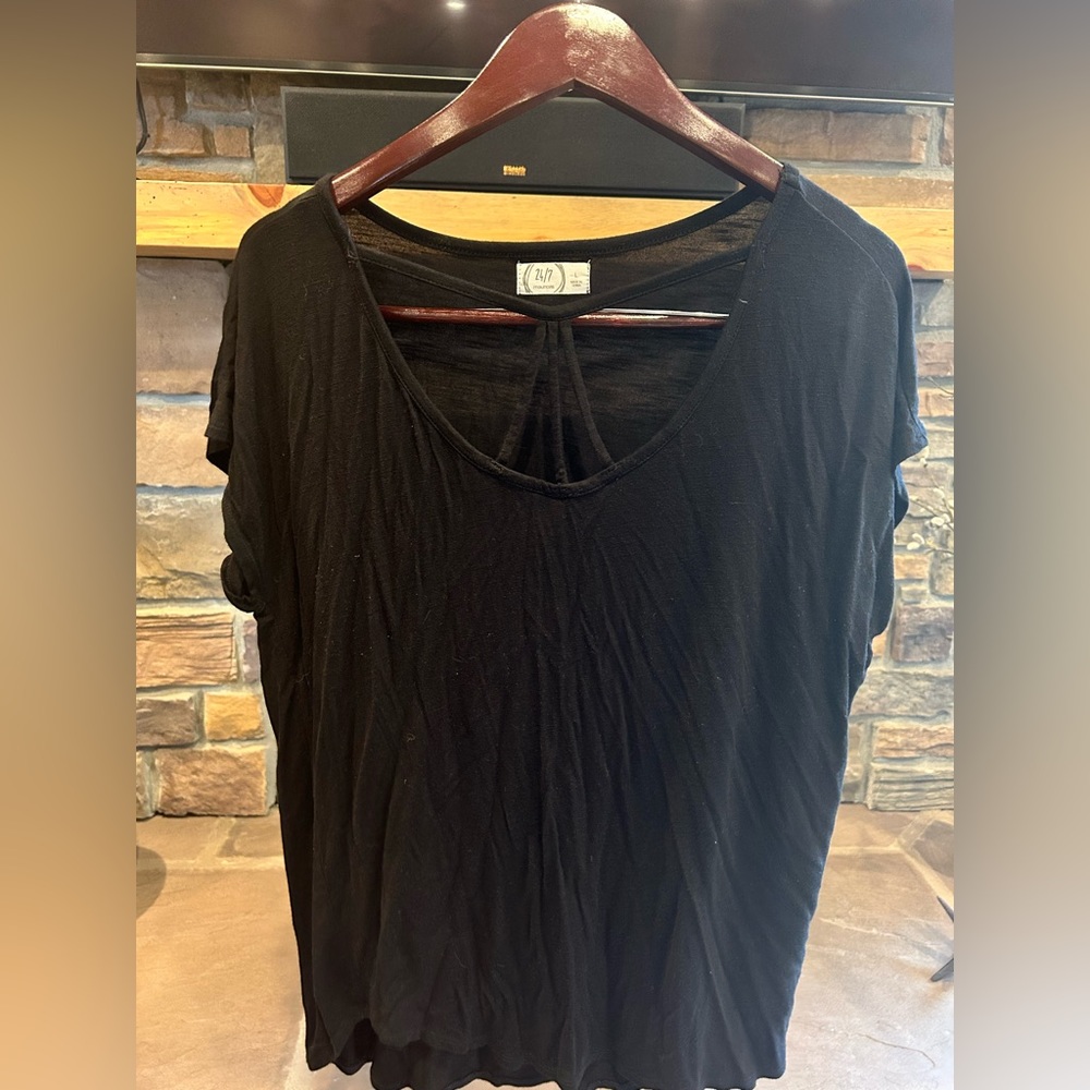 Woman’s Black Loose Shirt
